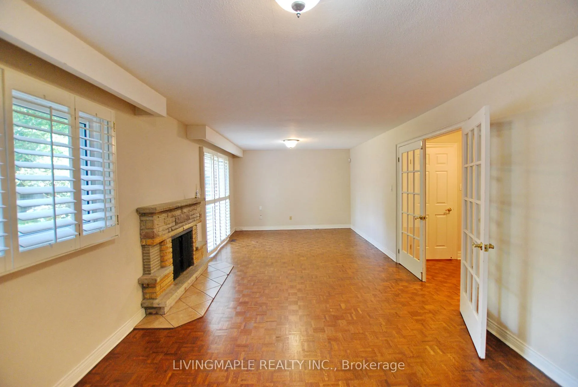 Photo 26 of 19 Ladyslipper Court, Markham, Bayview Glen — HOMEH