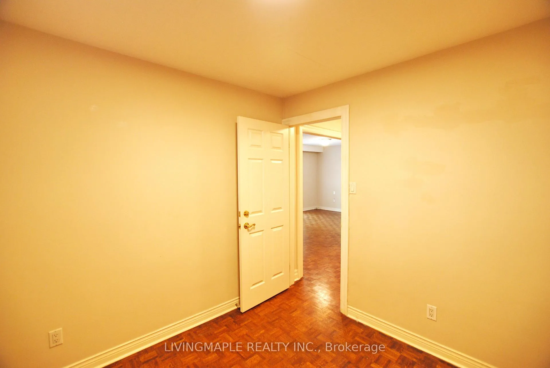 Photo 29 of 19 Ladyslipper Court, Markham, Bayview Glen — HOMEH