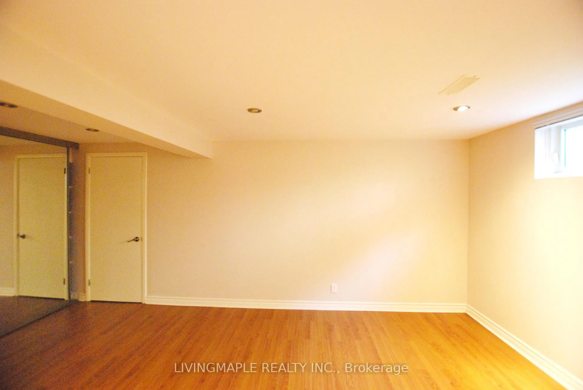 Photo 34 of 19 Ladyslipper Court, Markham, Bayview Glen — HOMEH