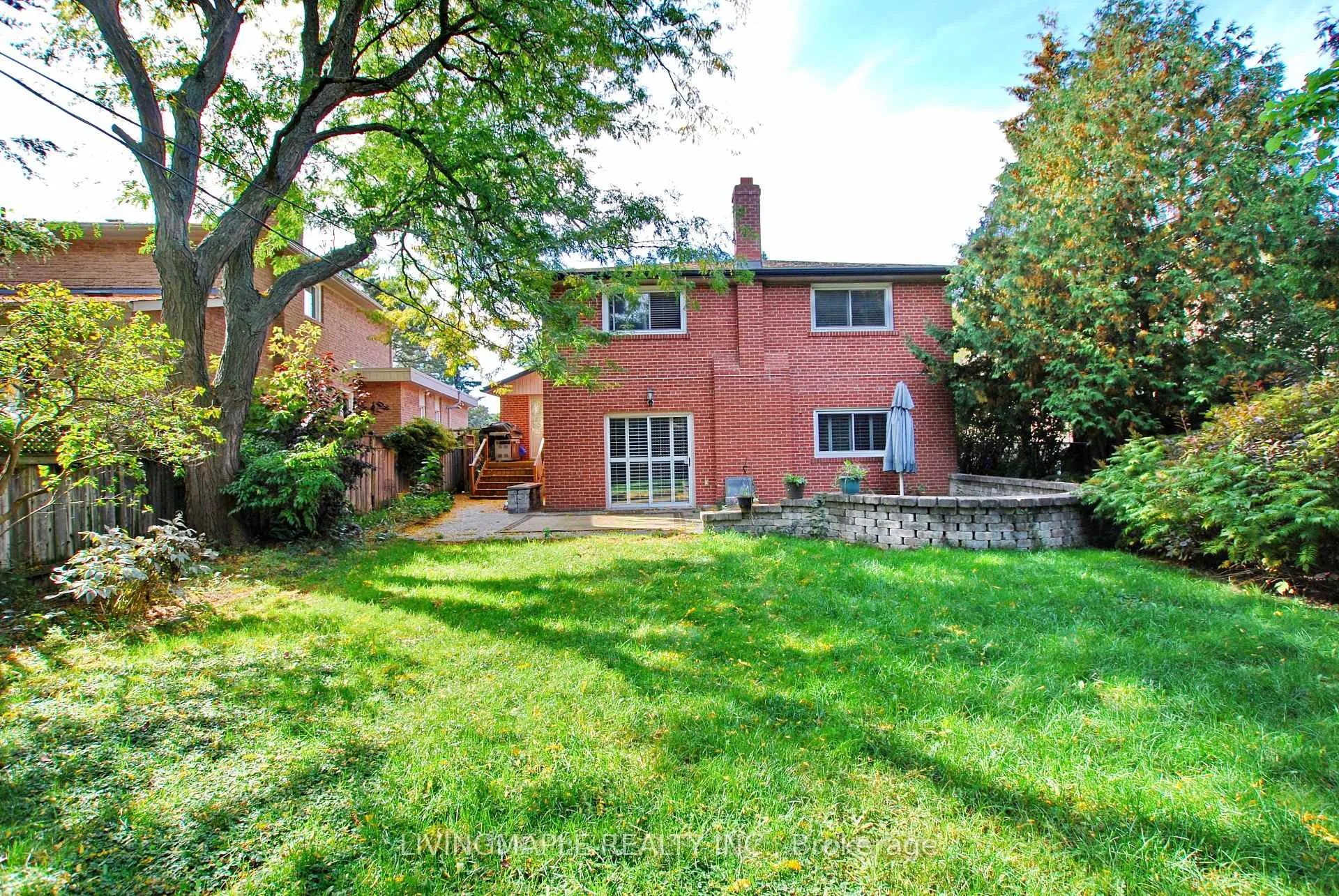 Photo 38 of 19 Ladyslipper Court, Markham, Bayview Glen — HOMEH