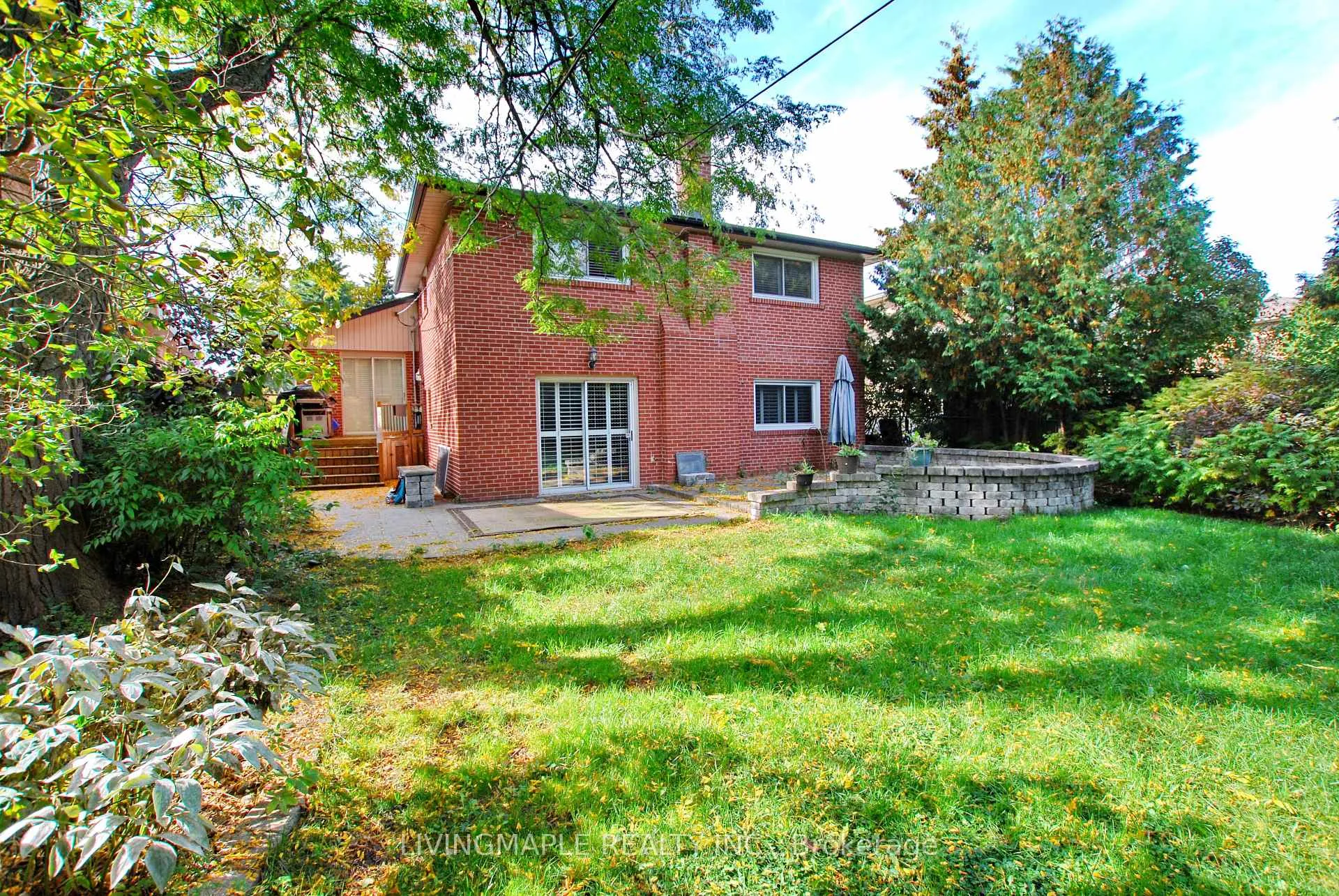 Photo 40 of 19 Ladyslipper Court, Markham, Bayview Glen — HOMEH