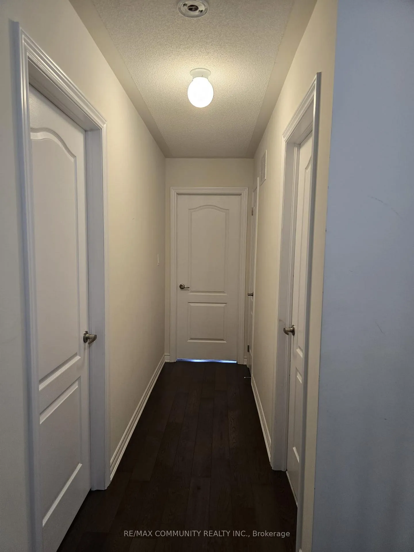 Photo 2 of 40 Jardine Street, Brock, Beaverton — HOMEH