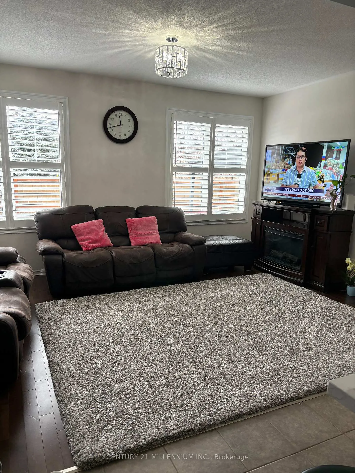 Photo 5 of 23 Klemscott Road, Brampton, Northwest Brampton — HOMEH