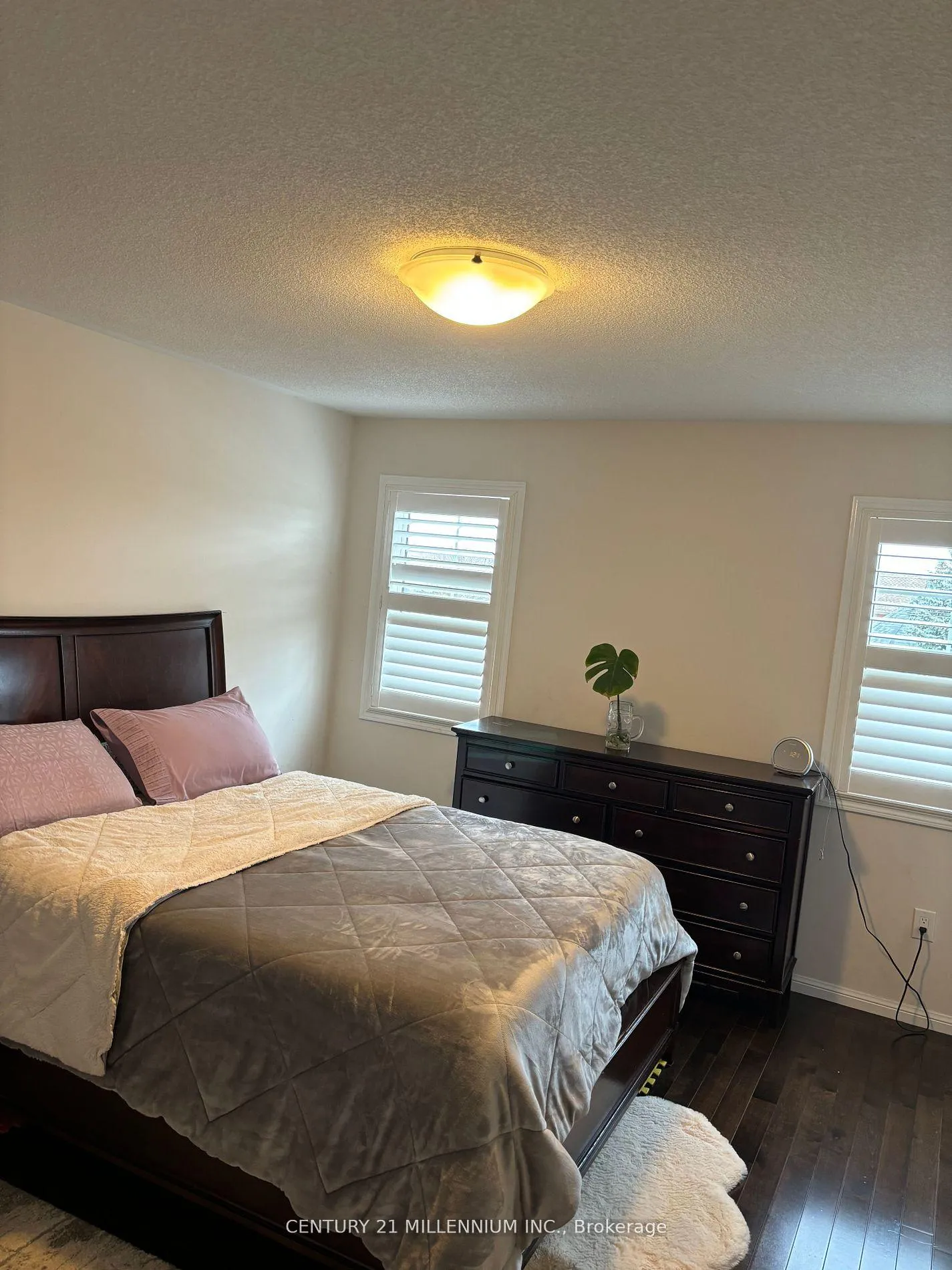 Photo 8 of 23 Klemscott Road, Brampton, Northwest Brampton — HOMEH