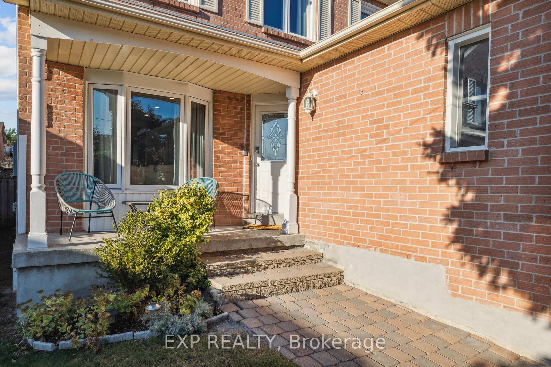 Photo 4 of 54 Magill Drive, Ajax, Central — HOMEH