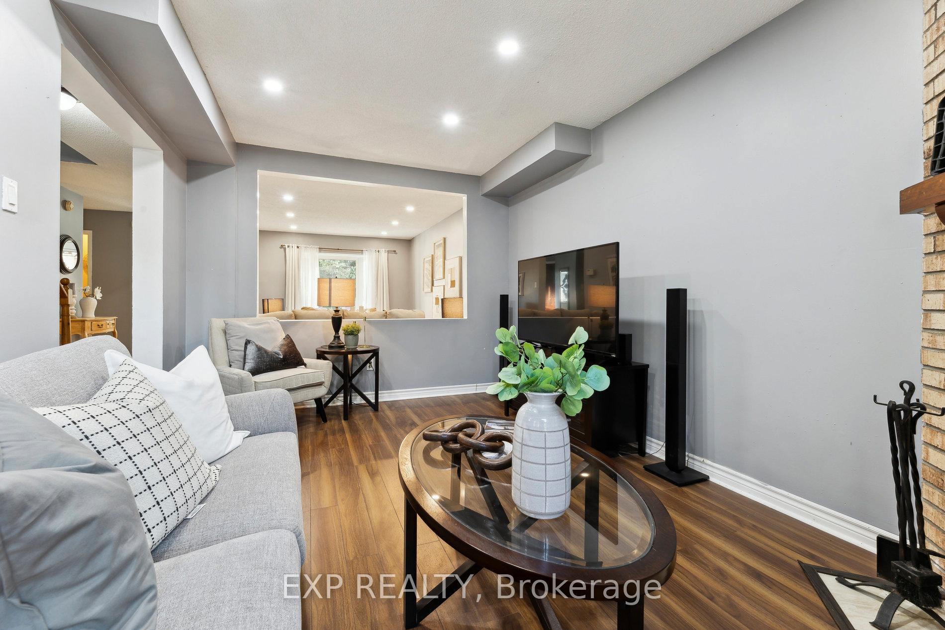 Photo 13 of 54 Magill Drive, Ajax, Central — HOMEH