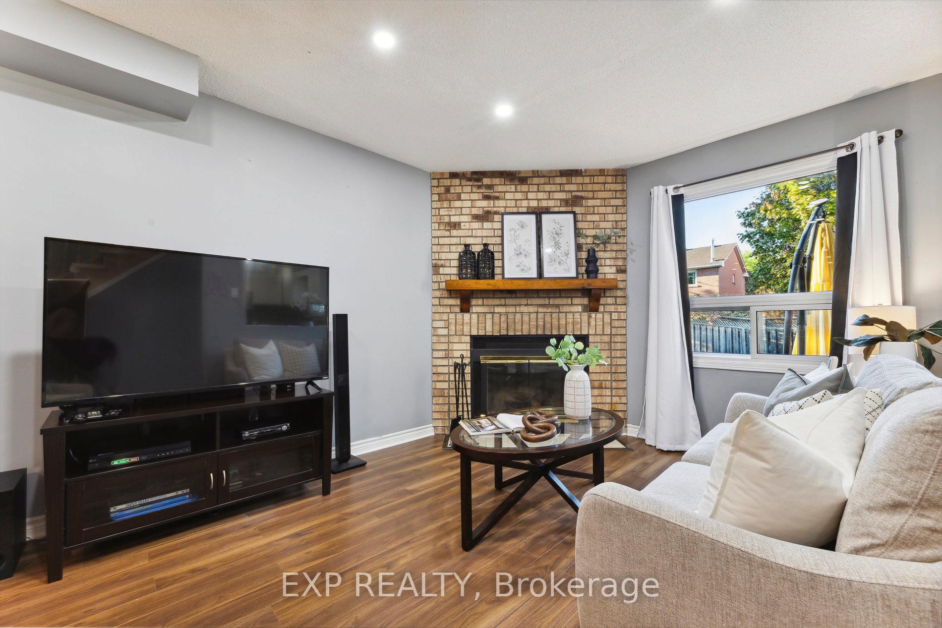 Photo 15 of 54 Magill Drive, Ajax, Central — HOMEH