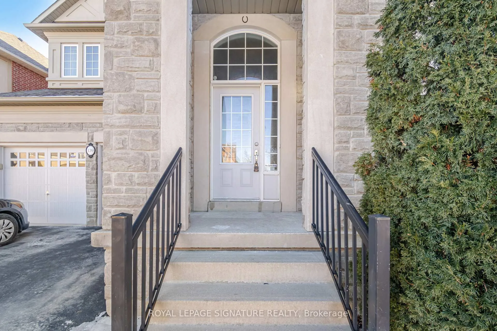 Photo 3 of Unit 1, 139 Don Minaker Drive, Brampton, Bram East — HOMEH