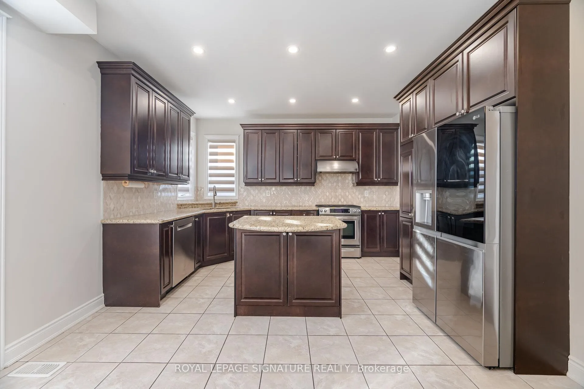 Photo 10 of Unit 1, 139 Don Minaker Drive, Brampton, Bram East — HOMEH