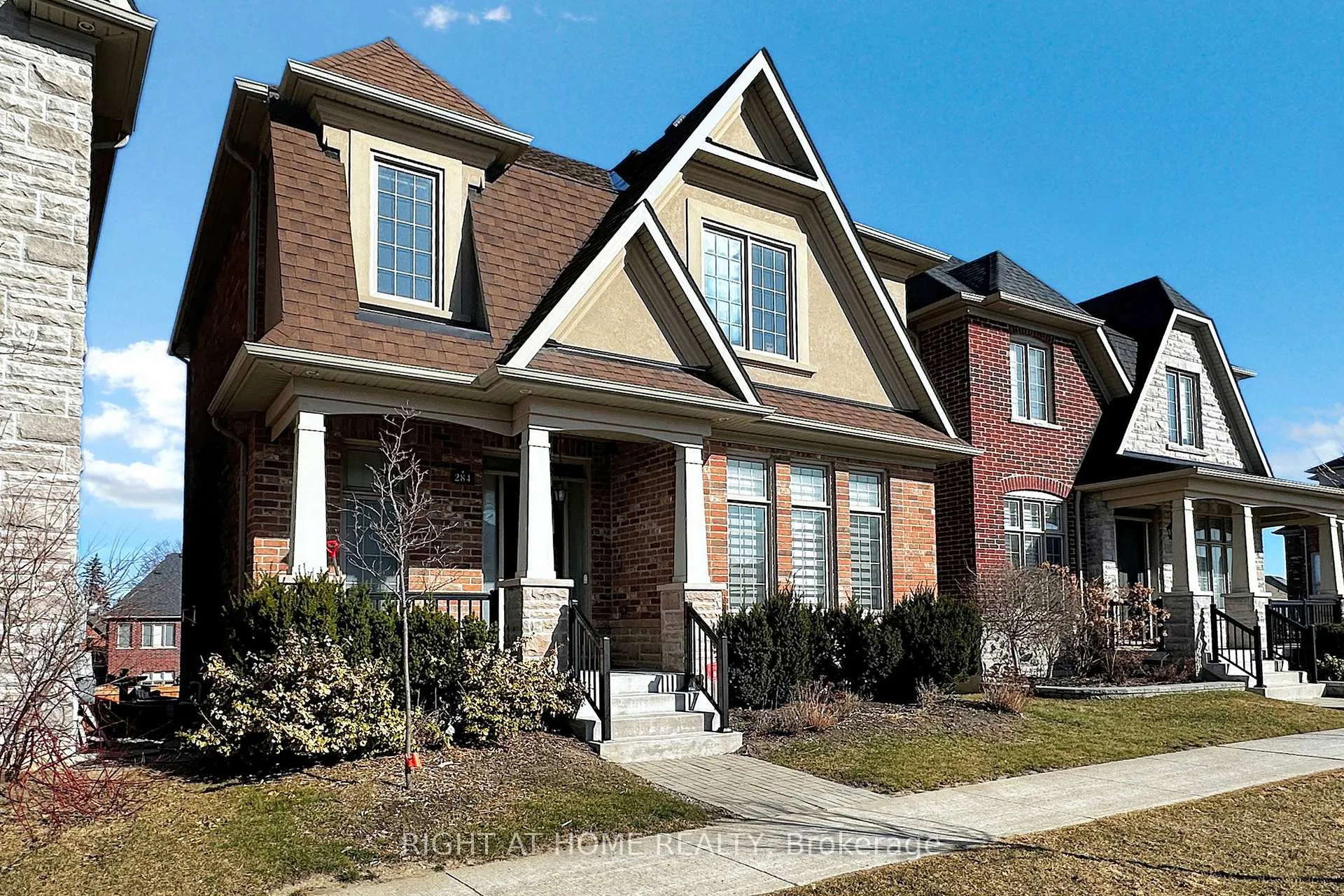 Photo 2 of 284 Angus Glen Boulevard, Markham, Angus Glen — HOMEH