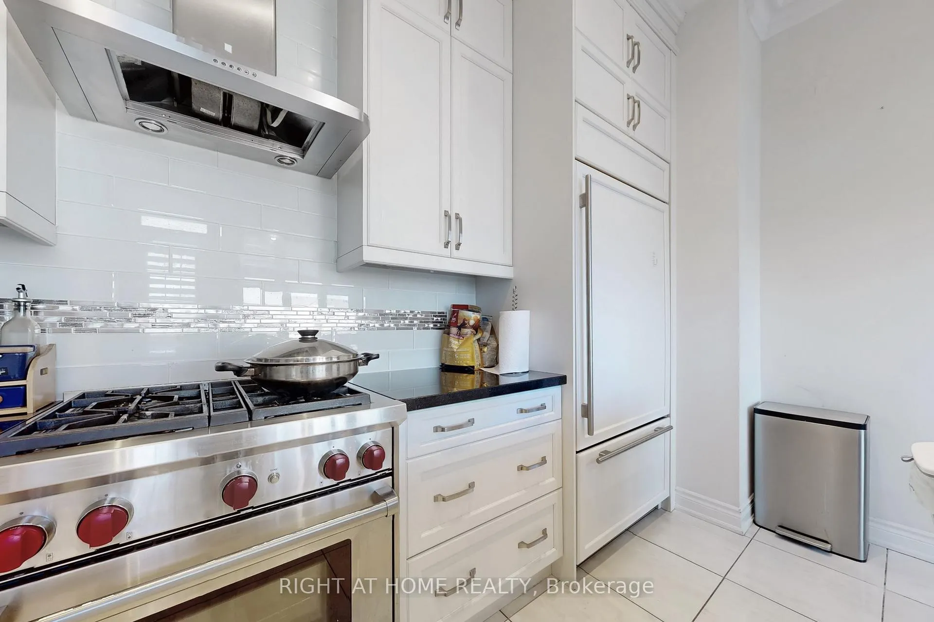 Photo 21 of 284 Angus Glen Boulevard, Markham, Angus Glen — HOMEH