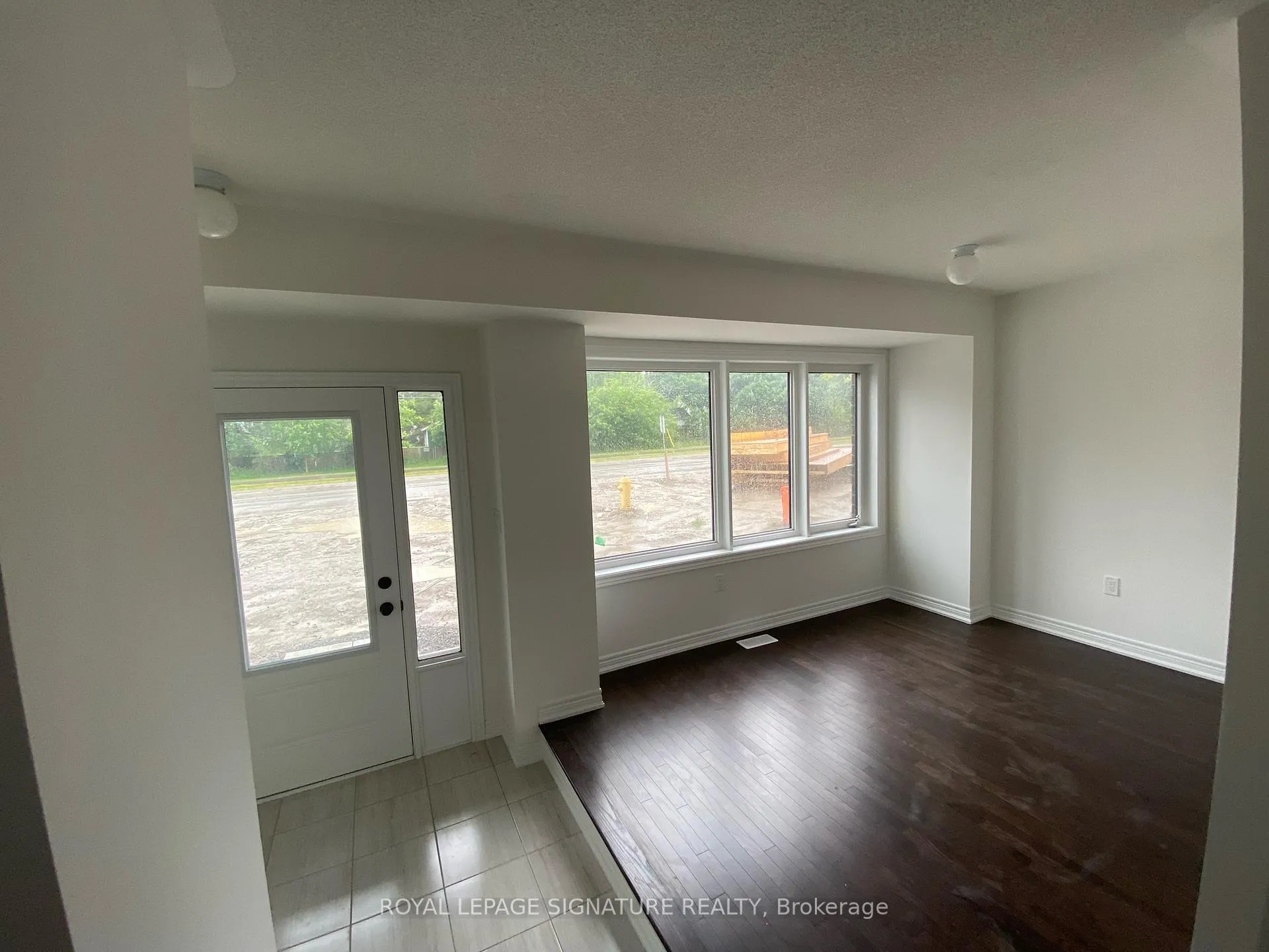 Photo 4 of 28 Cunliffe Lane, Ajax, South East — HOMEH
