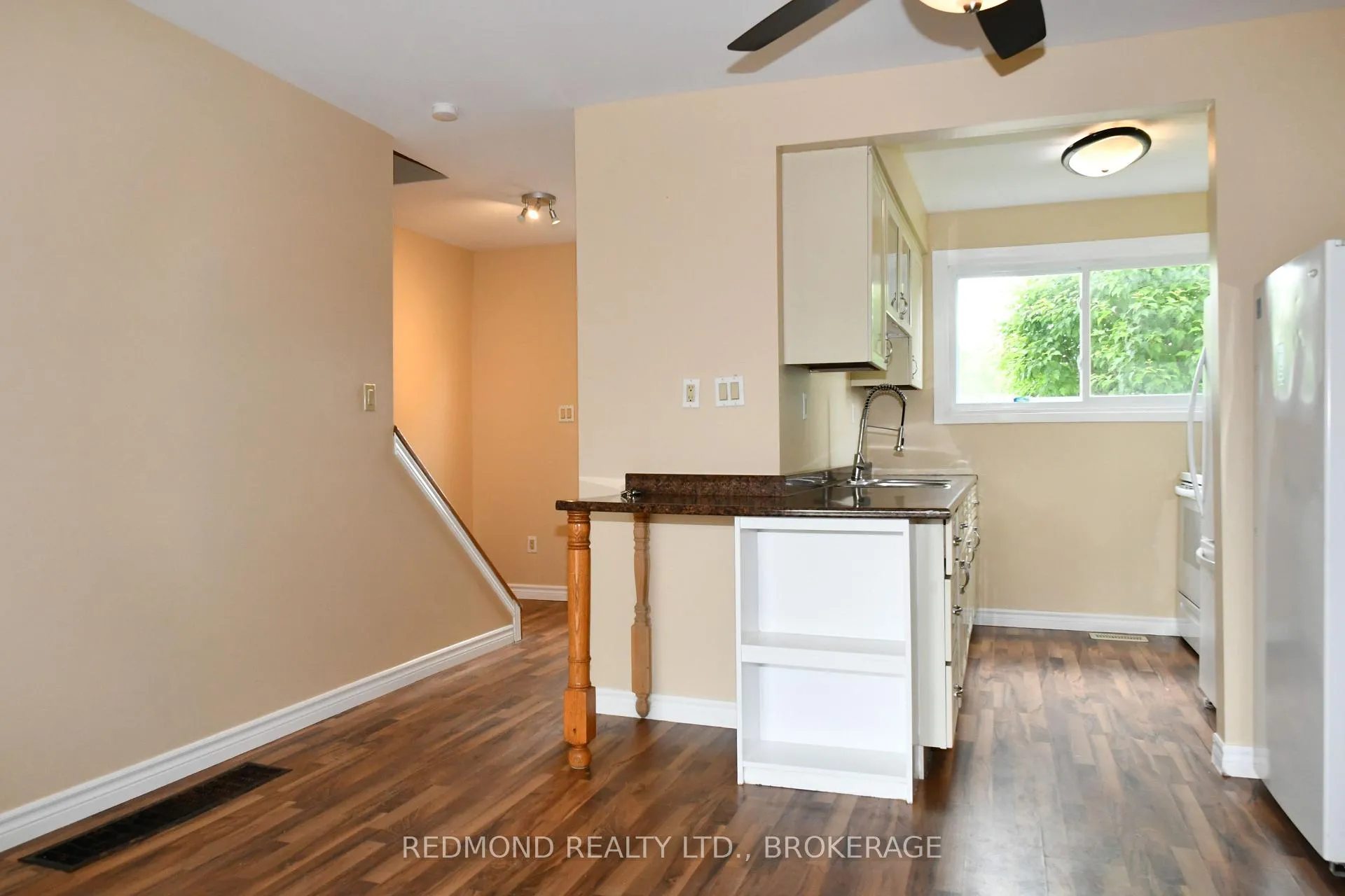 Photo 9 of 372 James Street, Gananoque — HOMEH