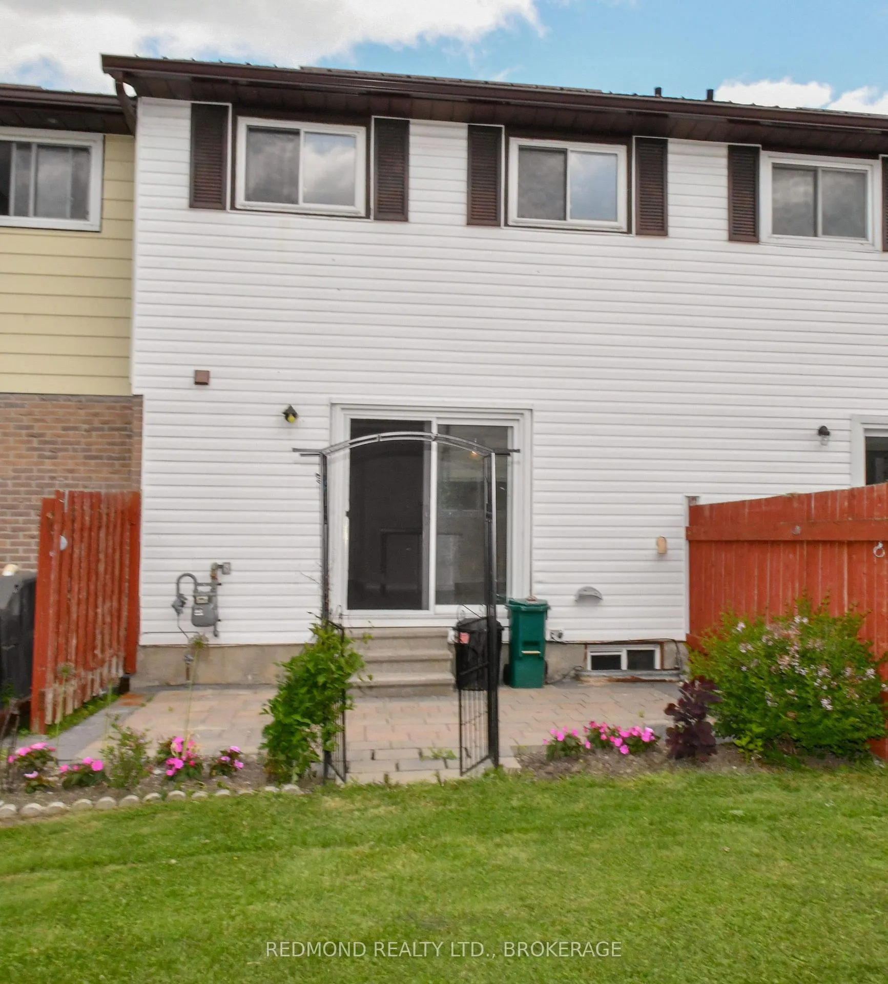 Photo 24 of 372 James Street, Gananoque — HOMEH