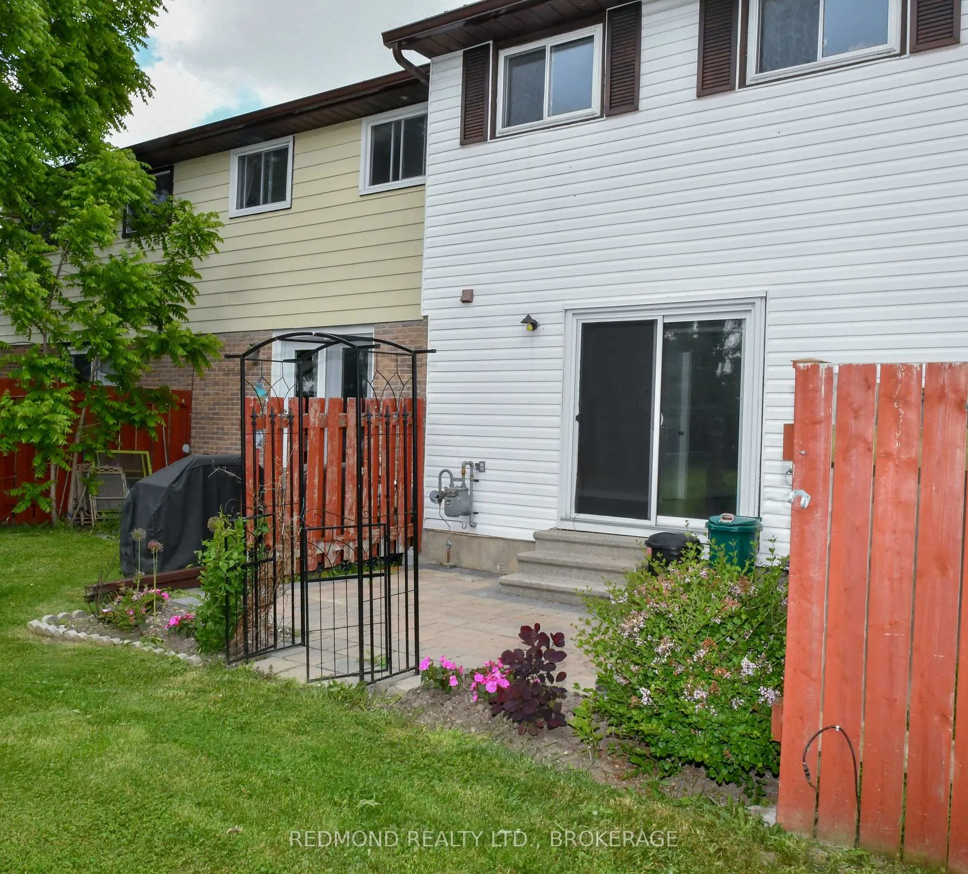 Photo 25 of 372 James Street, Gananoque — HOMEH