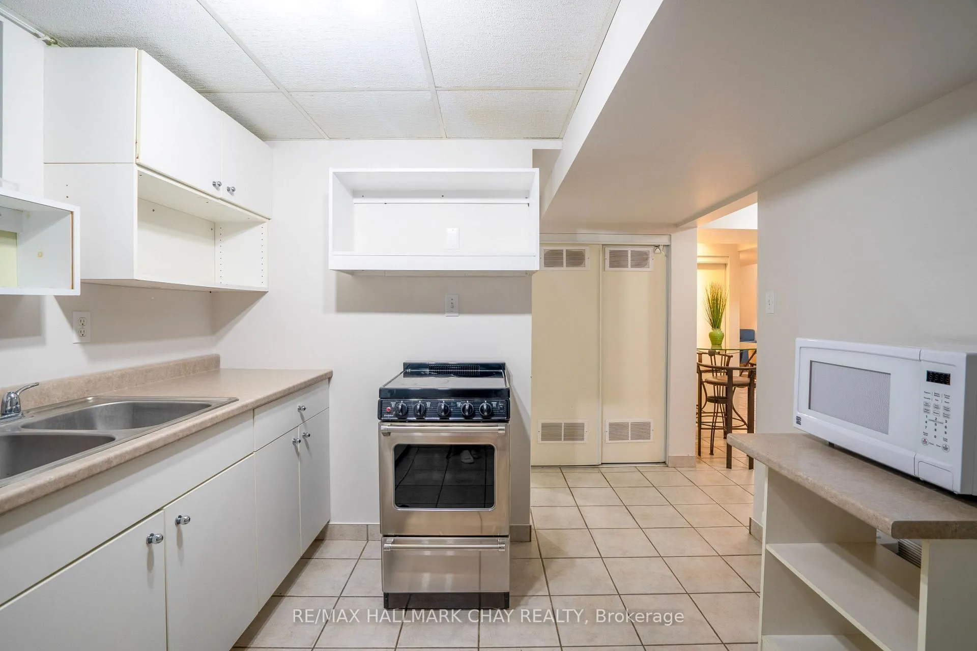 Photo 6 of Unit Basement, 10 Brighton Road, Barrie, Georgian Drive — HOMEH