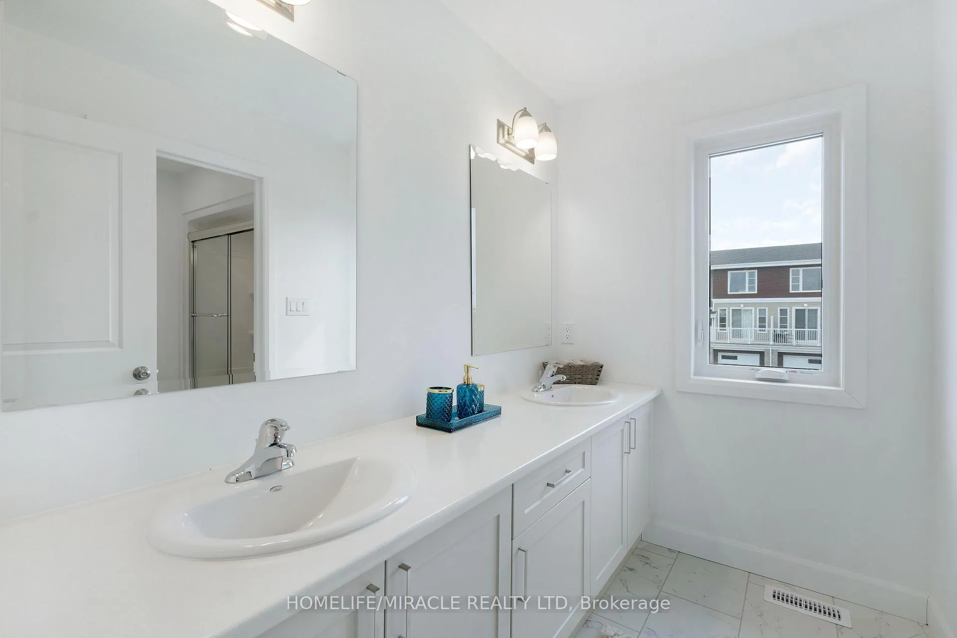 Photo 3 of 10 Walden Pond Drive, Loyalist, Amherstview — HOMEH
