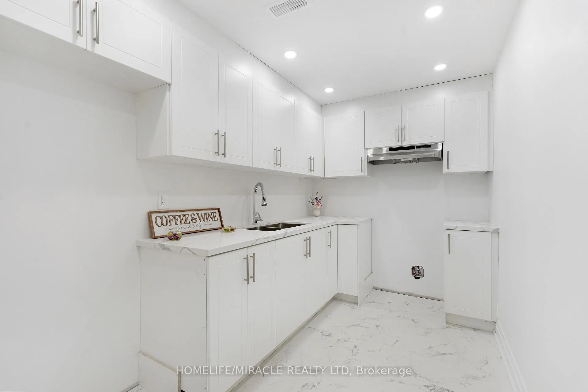 Photo 30 of 10 Walden Pond Drive, Loyalist, Amherstview — HOMEH