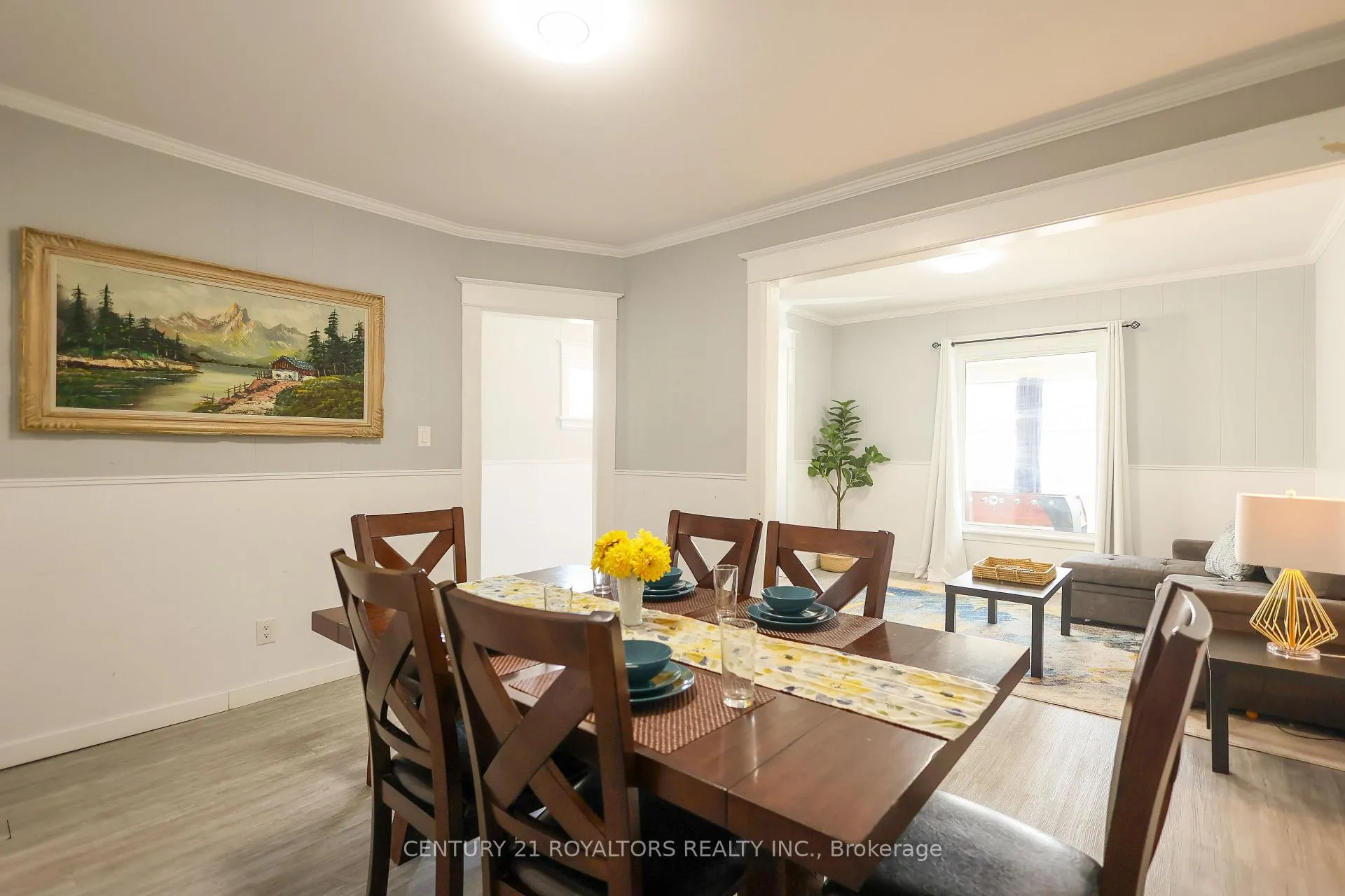 Photo 8 of 5283 Buchanan Avenue, Niagara Falls, Cherrywood — HOMEH