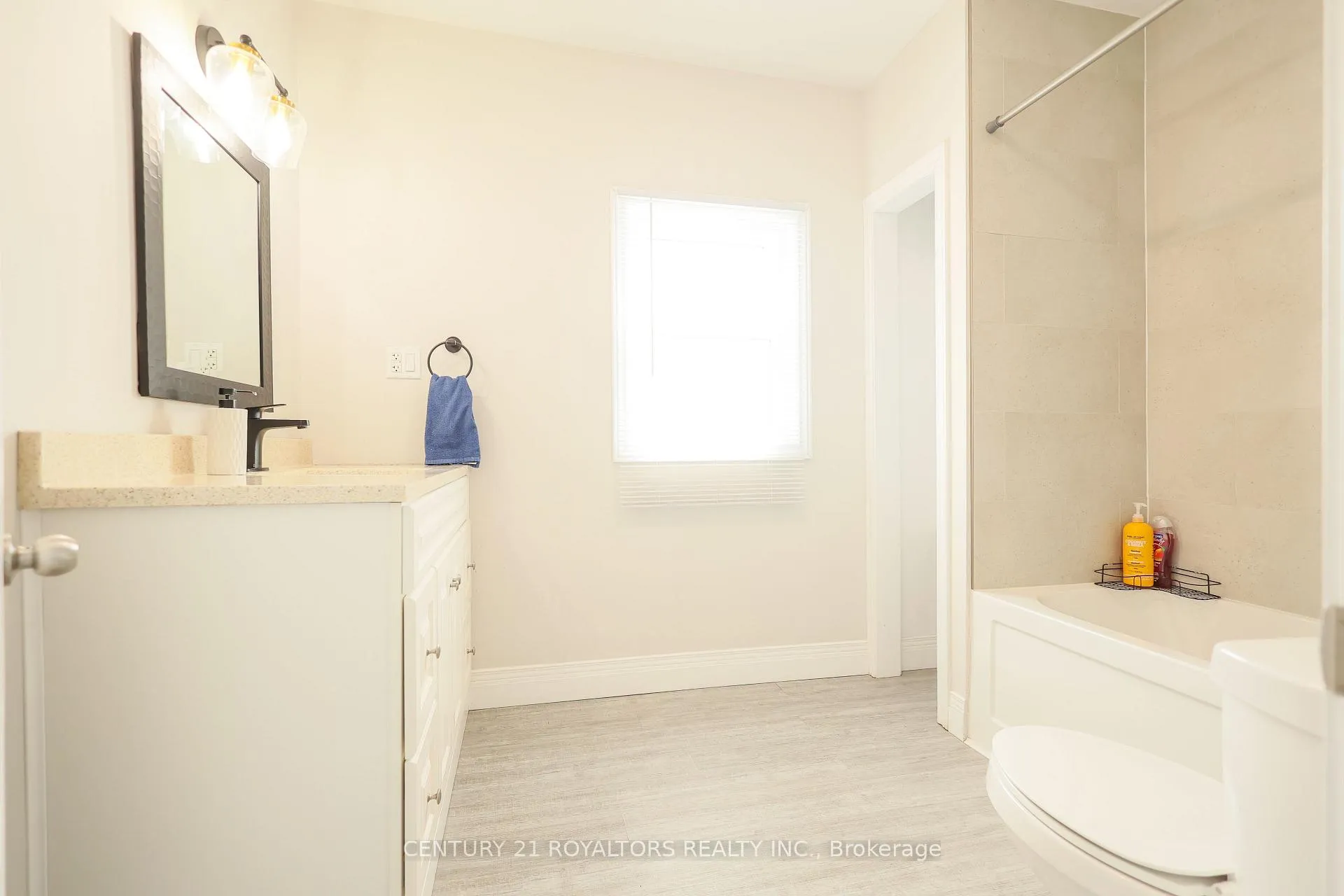 Photo 24 of 5283 Buchanan Avenue, Niagara Falls, Cherrywood — HOMEH