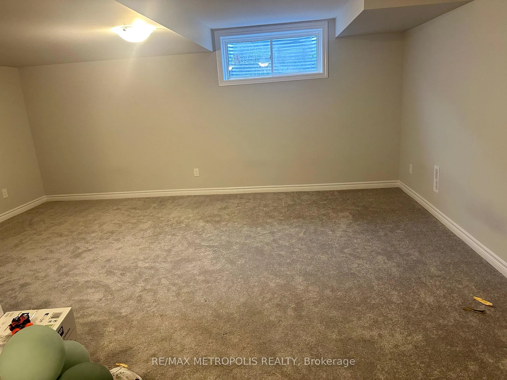 Photo 3 of 1133 Thompson Drive N, Oshawa, Kedron — HOMEH