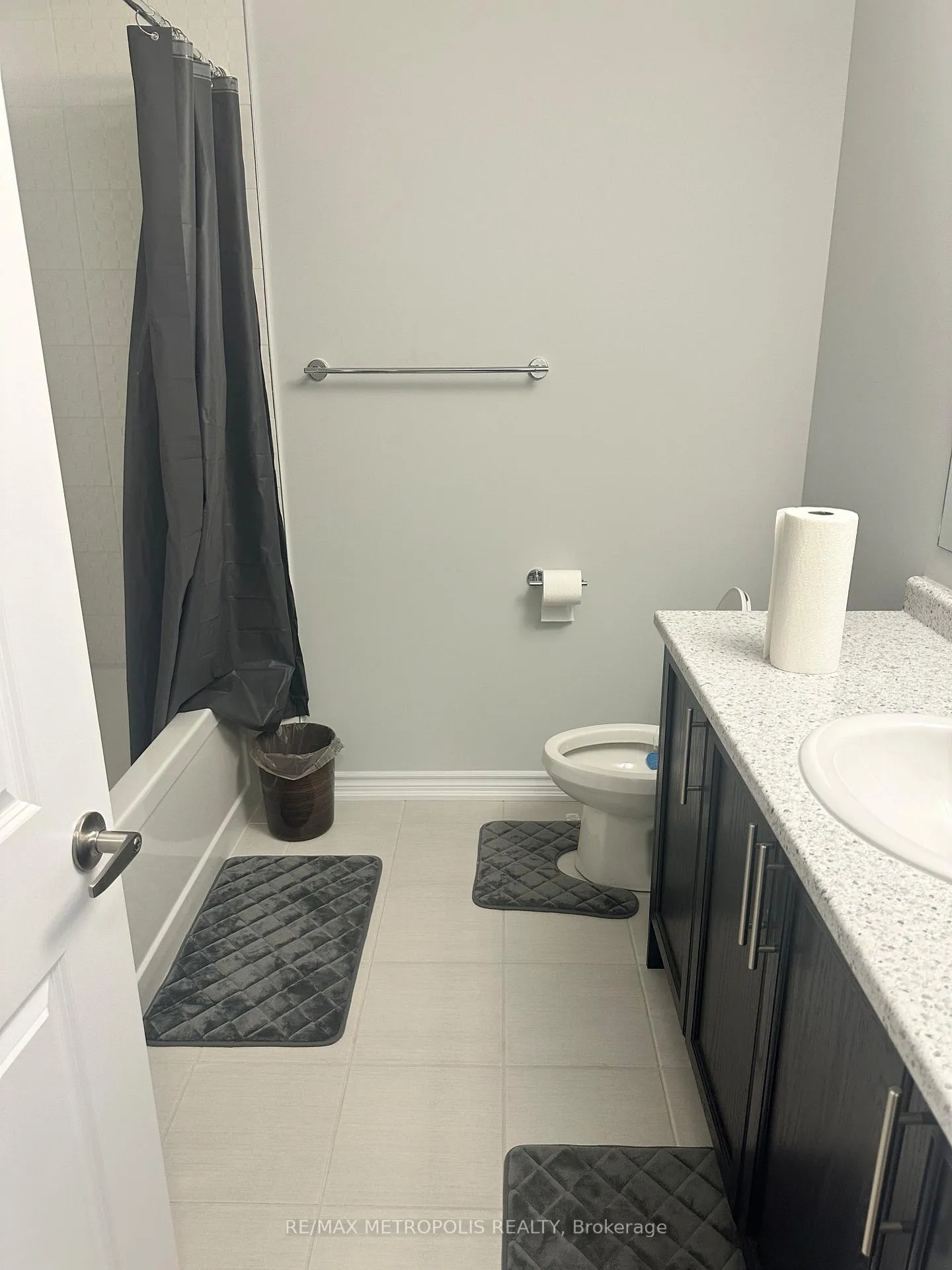 Photo 14 of 1133 Thompson Drive N, Oshawa, Kedron — HOMEH