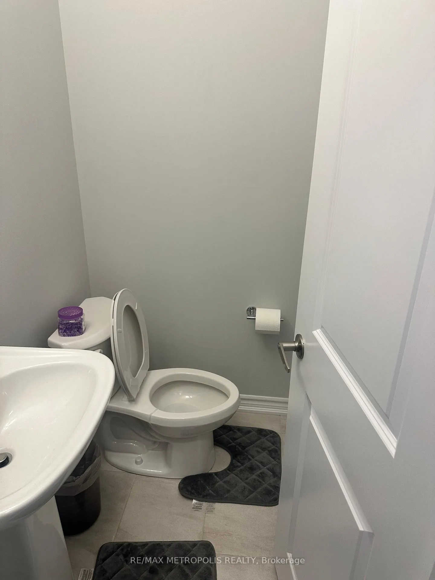 Photo 21 of 1133 Thompson Drive N, Oshawa, Kedron — HOMEH