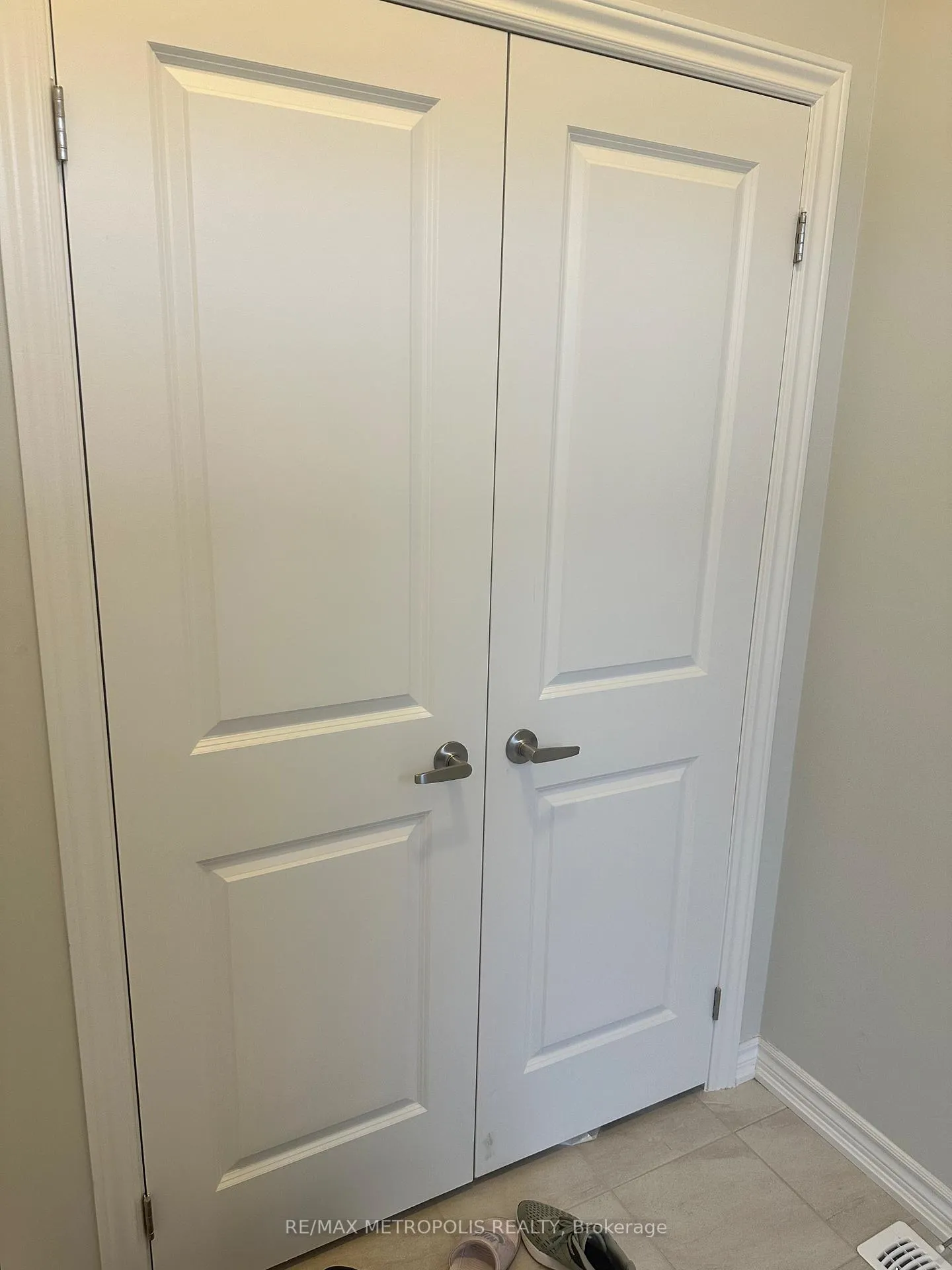 Photo 22 of 1133 Thompson Drive N, Oshawa, Kedron — HOMEH