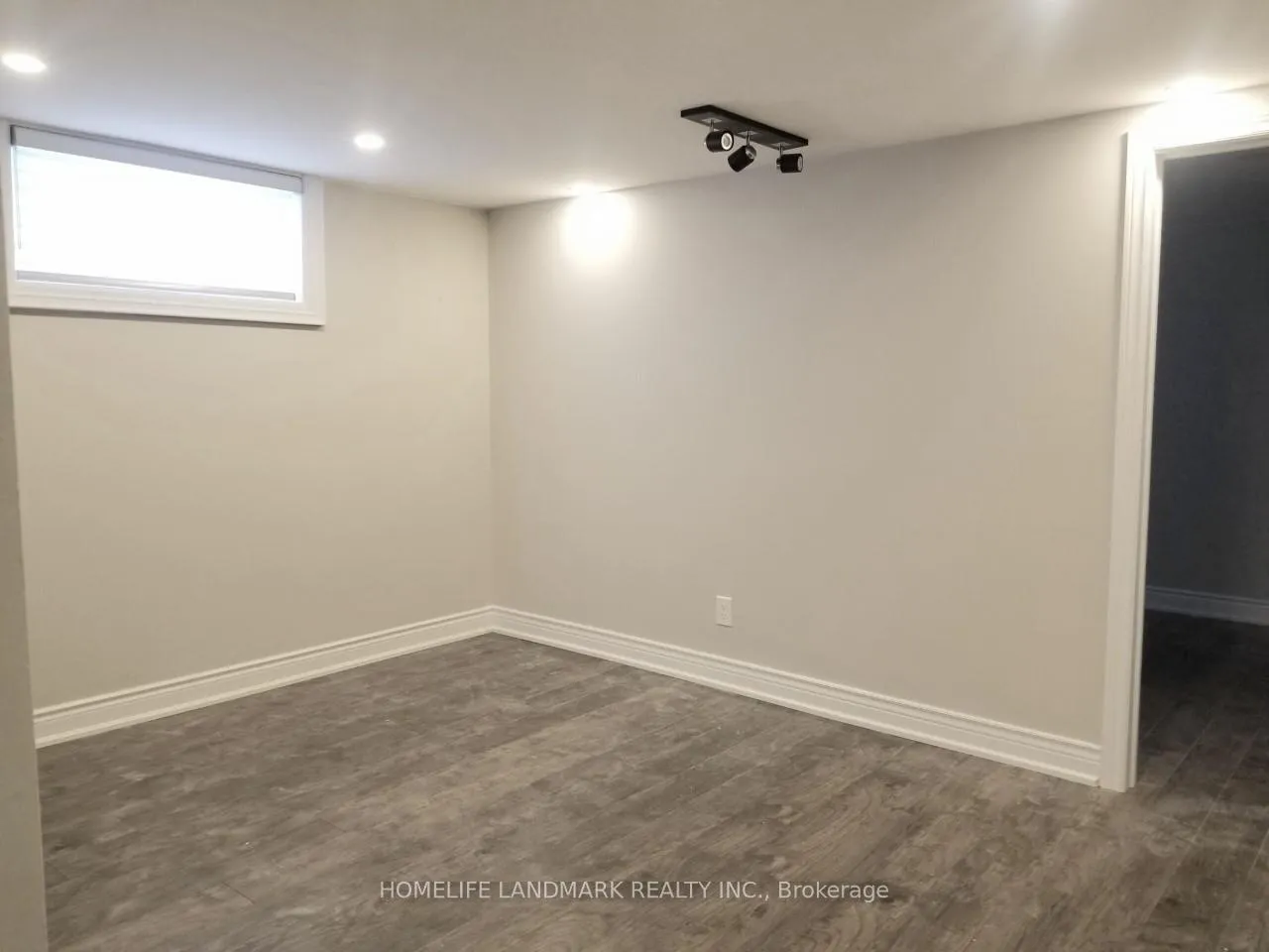 Photo 11 of 12 Ottawa Court, Aurora, Aurora Heights — HOMEH
