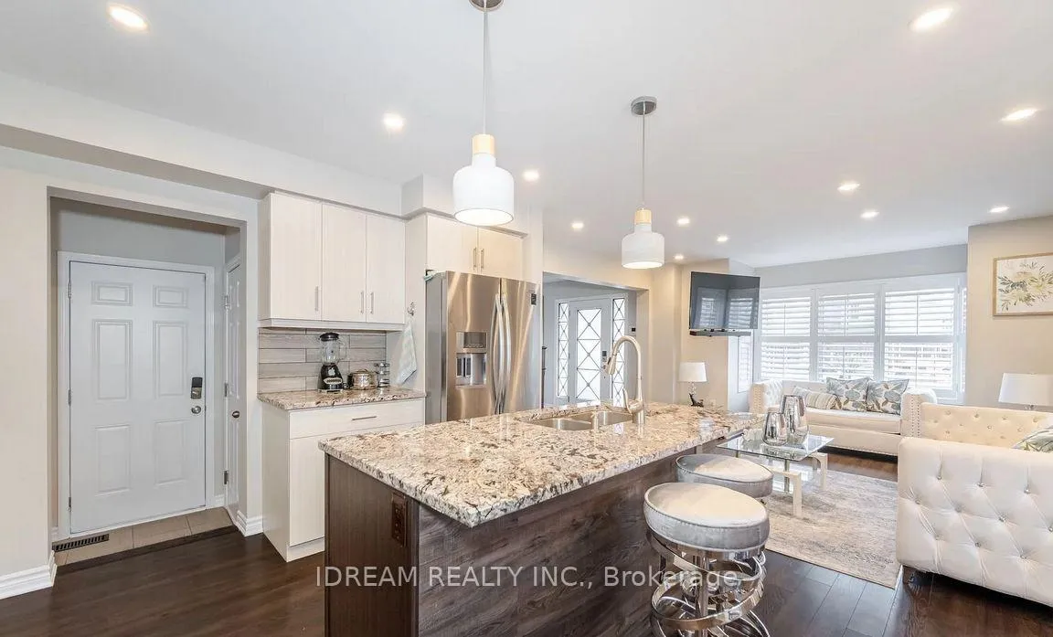 Photo 6 of Unit Upper, 3 Leblanc Crescent, Brampton, Northwest Brampton — HOMEH
