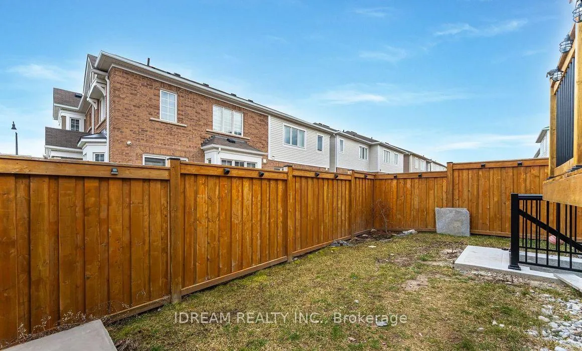 Photo 18 of Unit Upper, 3 Leblanc Crescent, Brampton, Northwest Brampton — HOMEH
