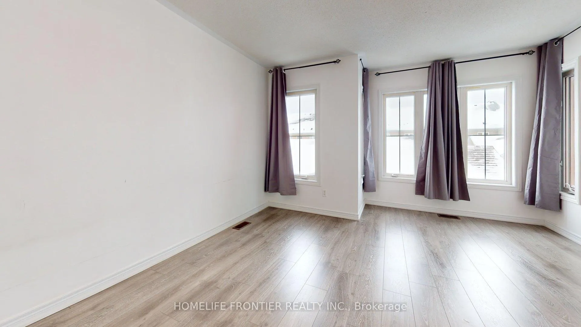 Photo 15 of 246 Inspire Boulevard, Brampton, Sandringham-Wellington North — HOMEH