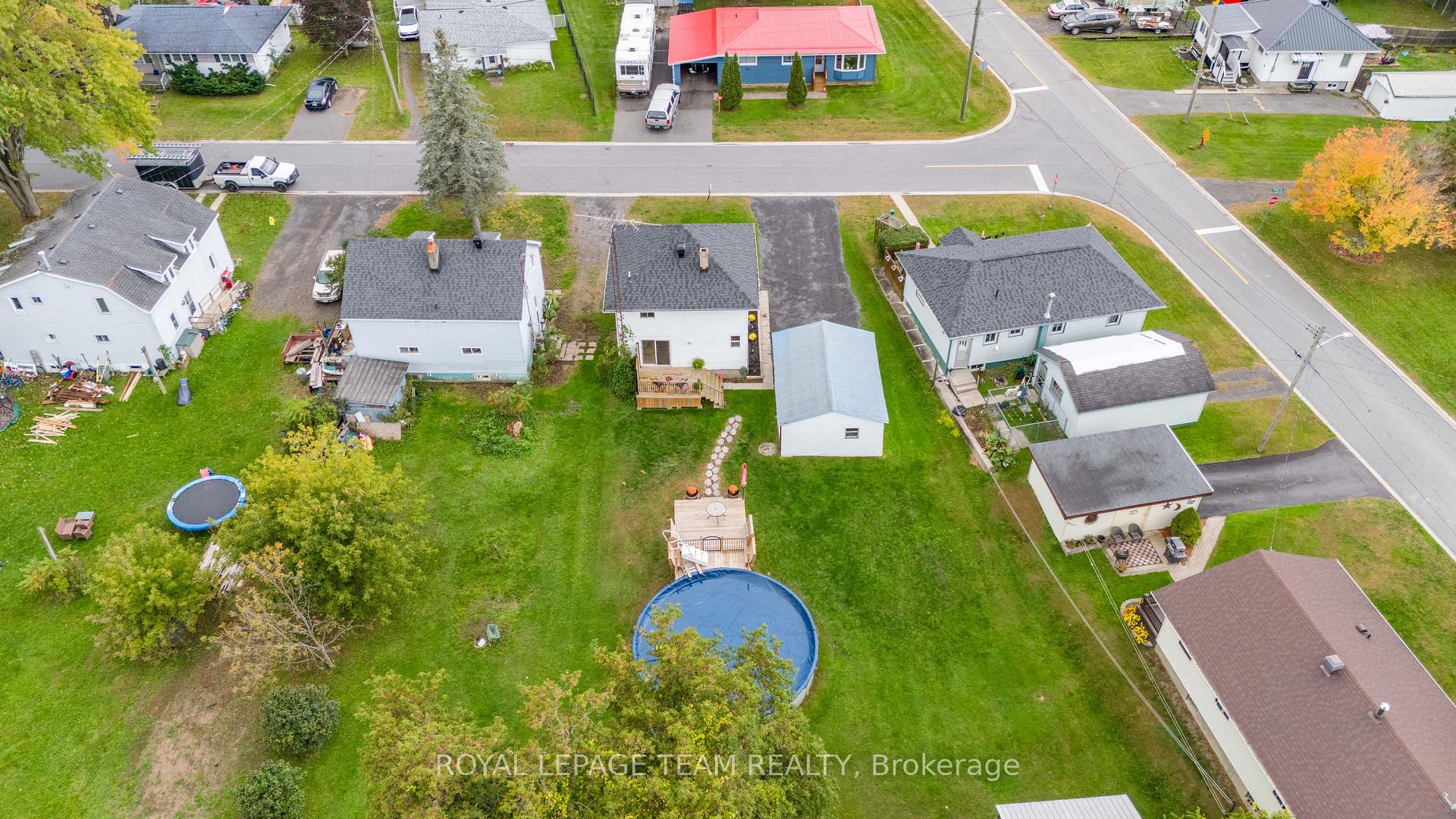 Photo 11 of 3069 Walker Street E, Edwardsburgh/Cardinal, Town of Cardinal — HOMEH