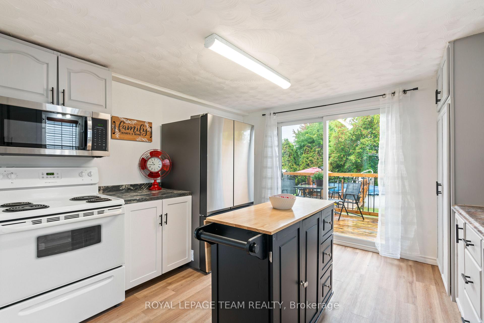 Photo 21 of 3069 Walker Street E, Edwardsburgh/Cardinal, Town of Cardinal — HOMEH