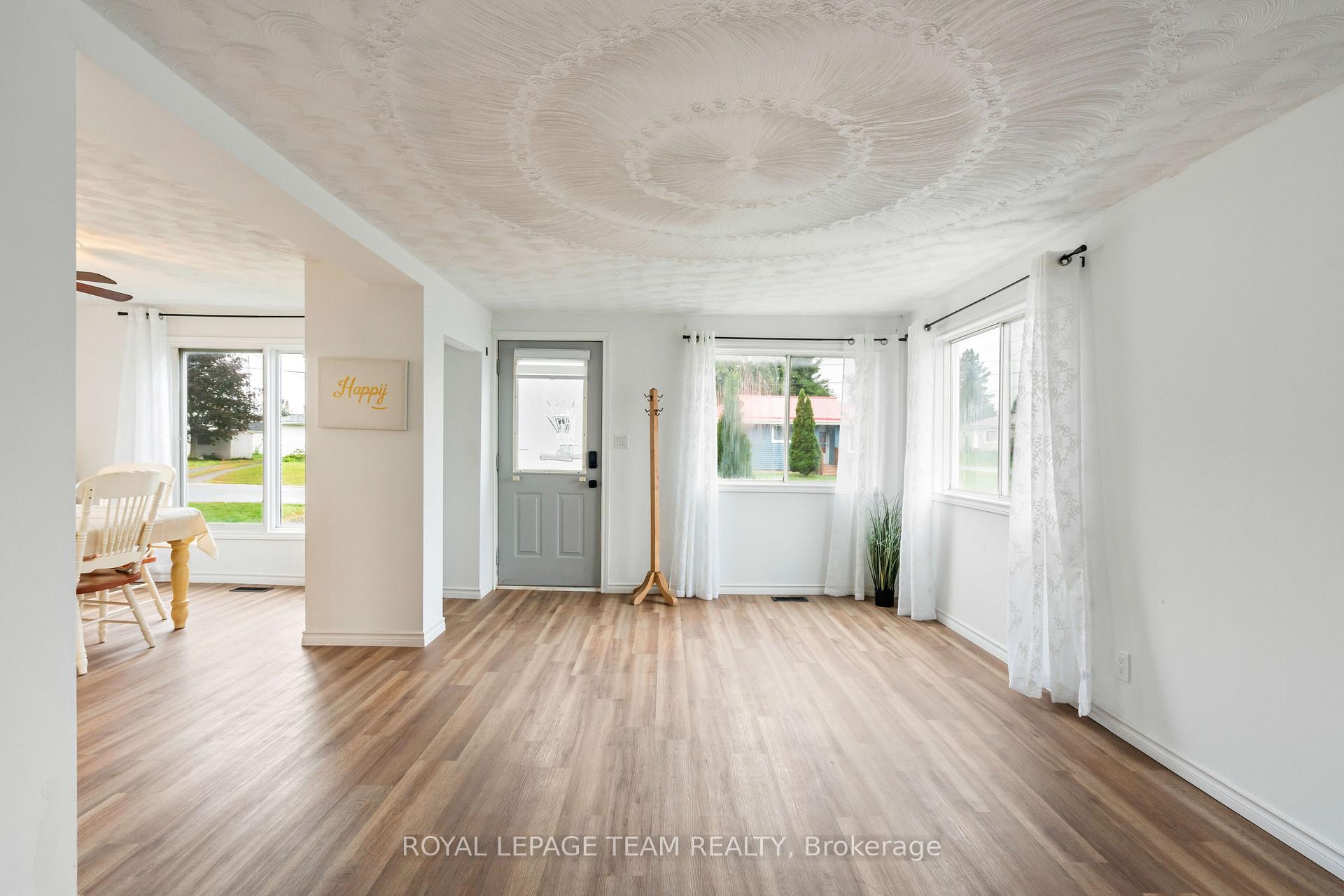 Photo 33 of 3069 Walker Street E, Edwardsburgh/Cardinal, Town of Cardinal — HOMEH