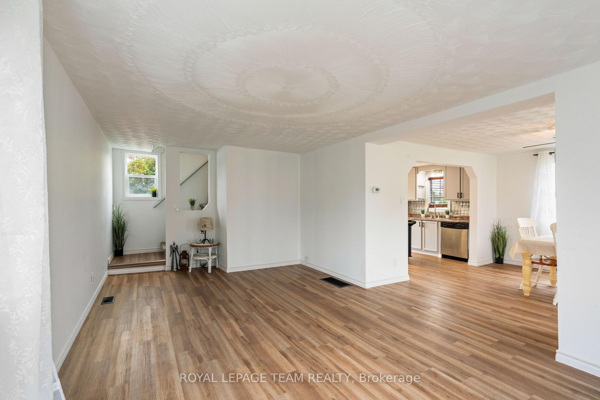 Photo 34 of 3069 Walker Street E, Edwardsburgh/Cardinal, Town of Cardinal — HOMEH