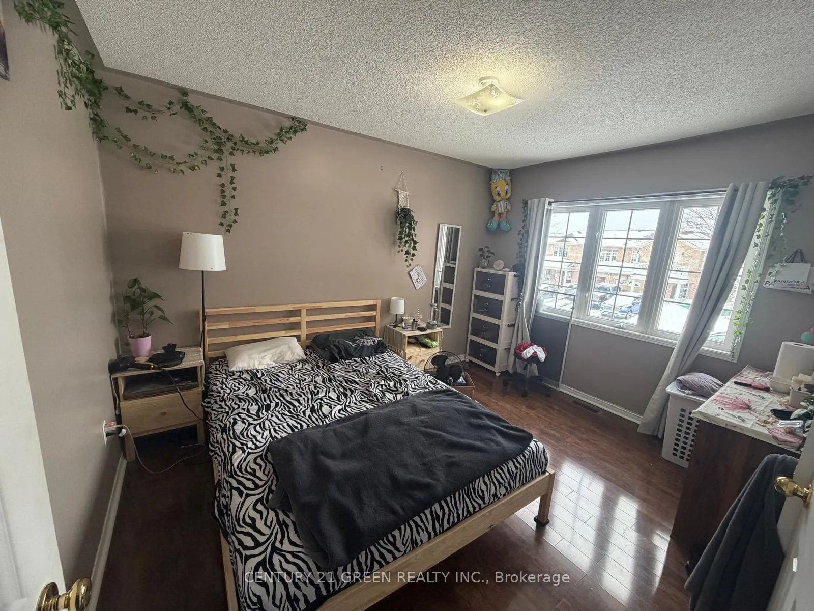 Photo 12 of 68 Seaside Circle, Brampton, Sandringham-Wellington — HOMEH