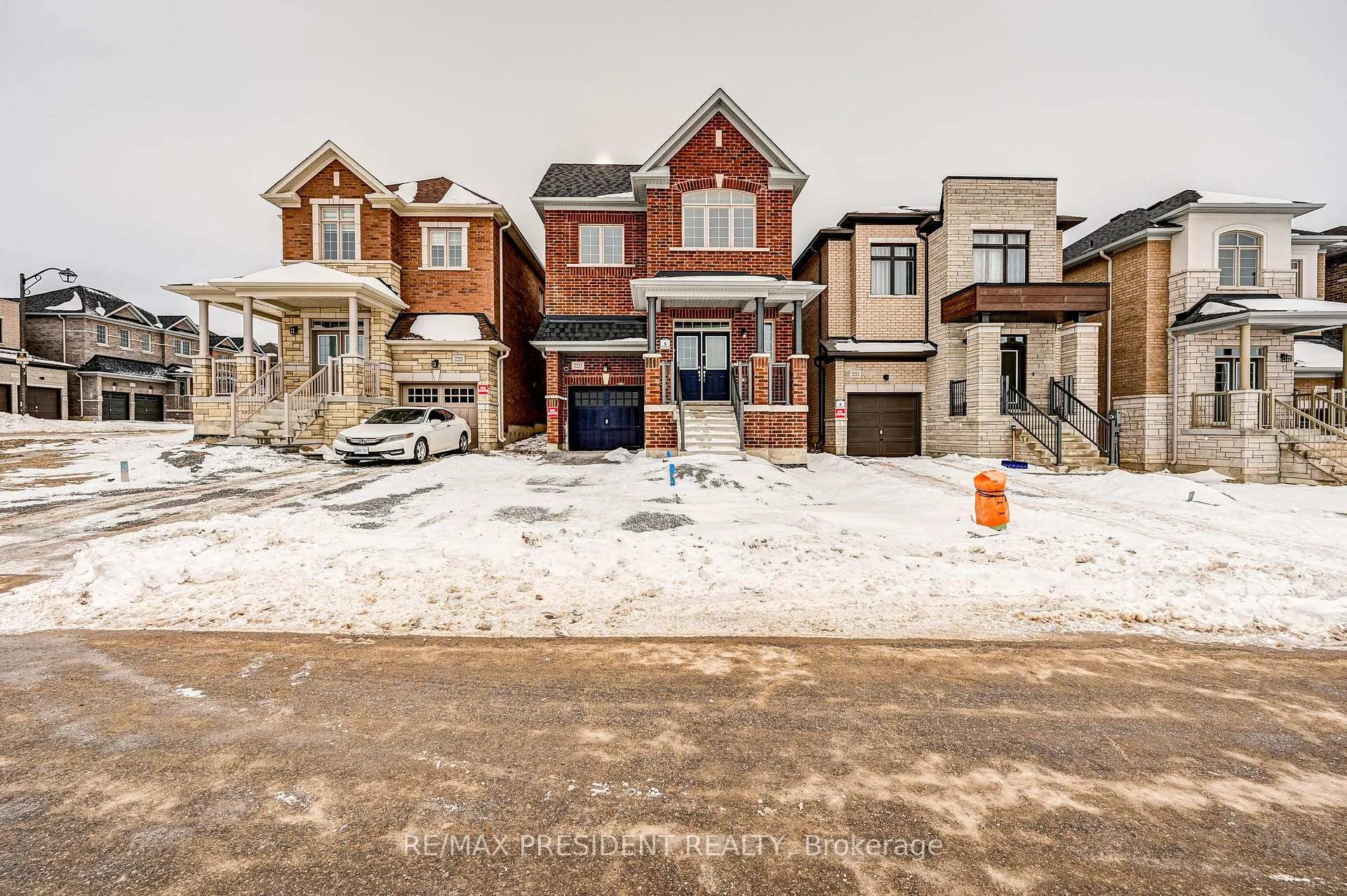 Photo 1 of 2223 Crystal Drive N, Oshawa, Taunton — HOMEH