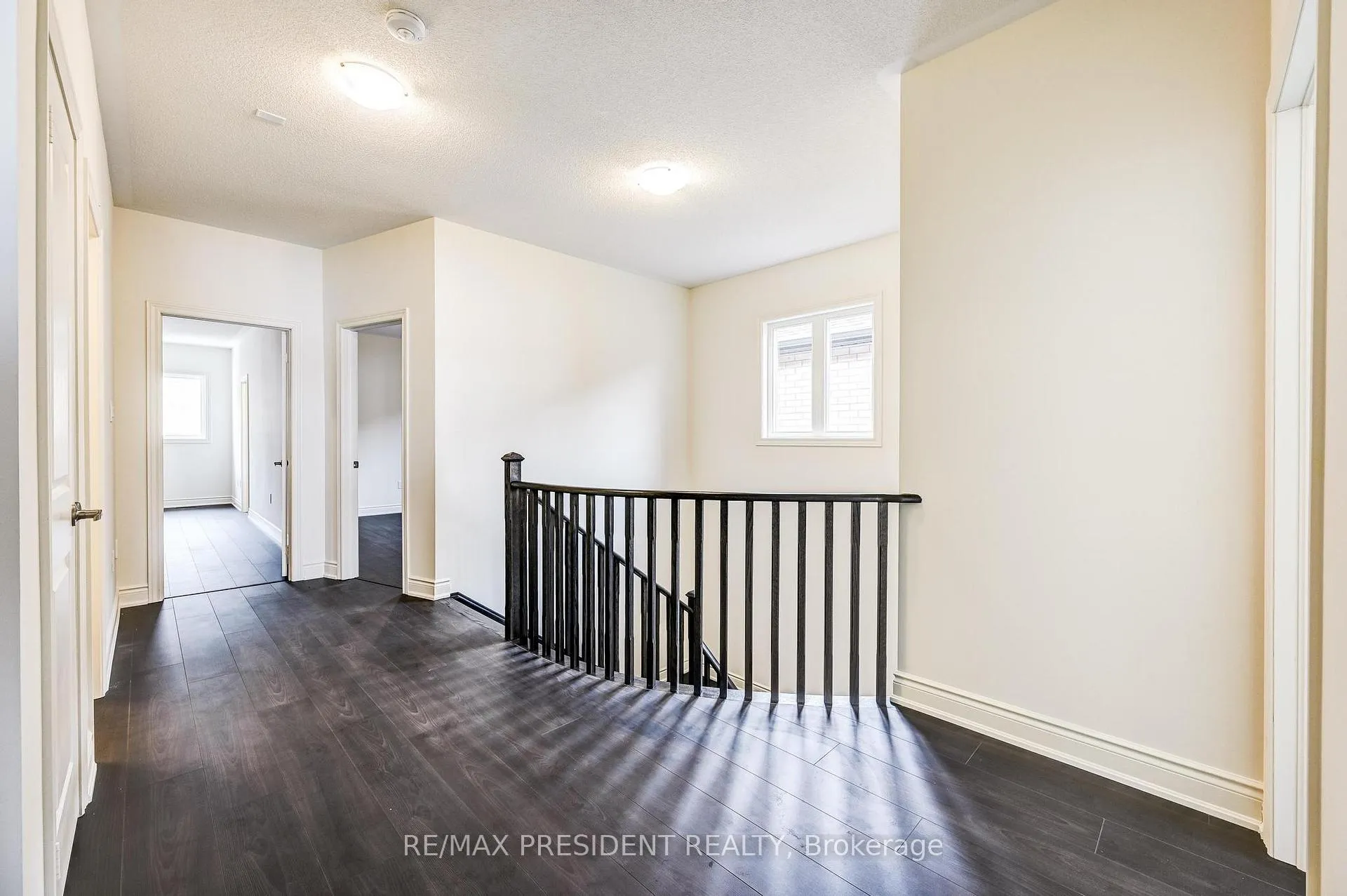 Photo 26 of 2223 Crystal Drive N, Oshawa, Taunton — HOMEH