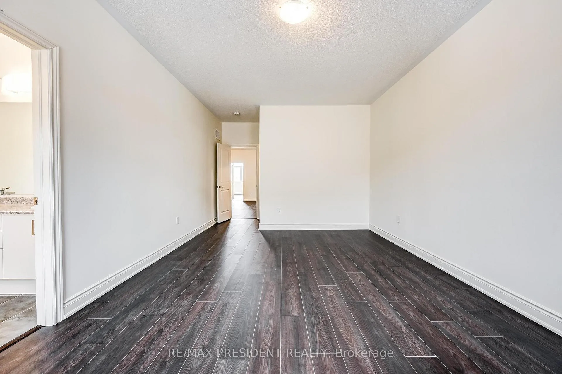Photo 28 of 2223 Crystal Drive N, Oshawa, Taunton — HOMEH