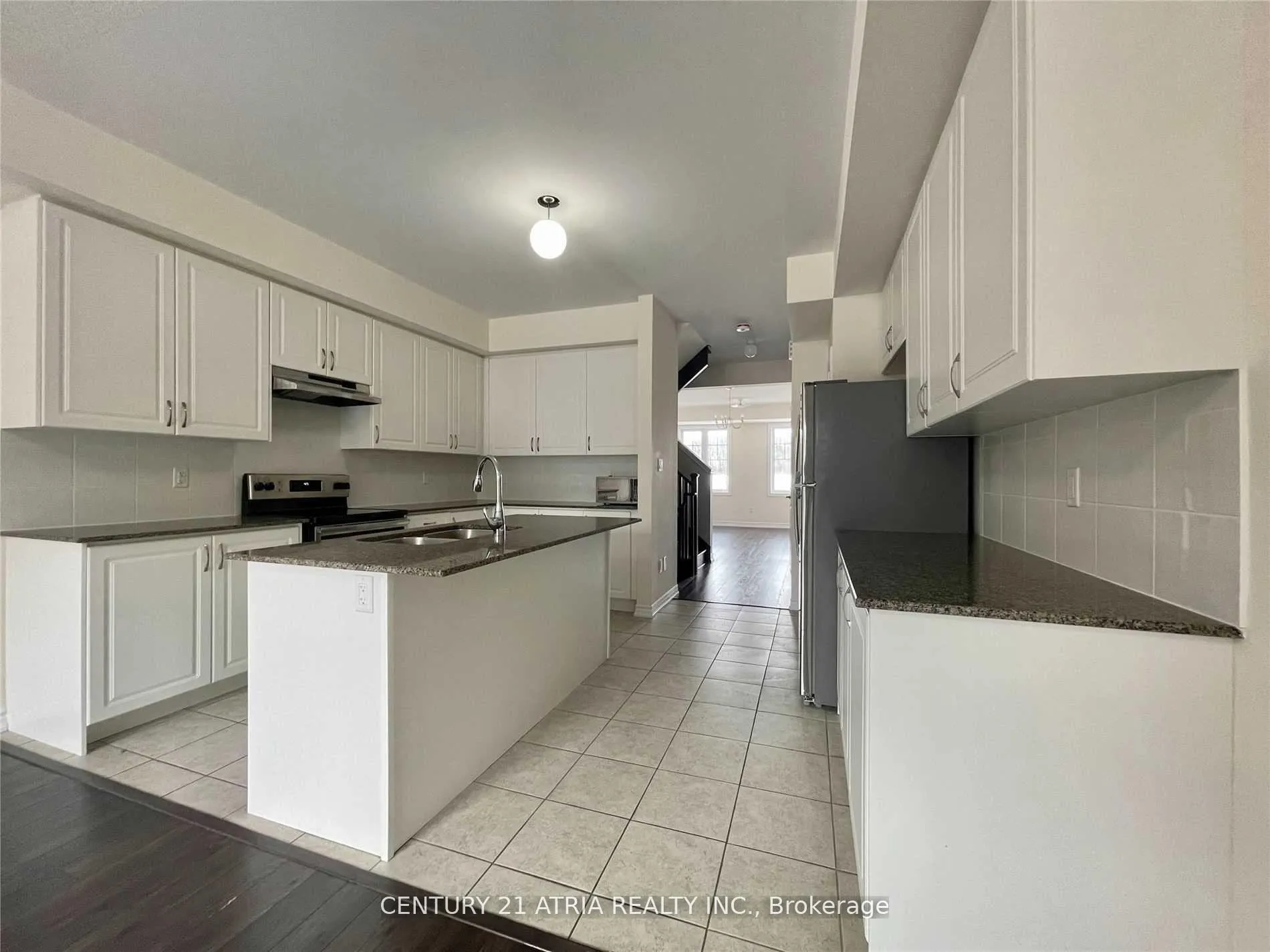 Photo 4 of 165 Rustle Woods Avenue, Markham, Cornell — HOMEH