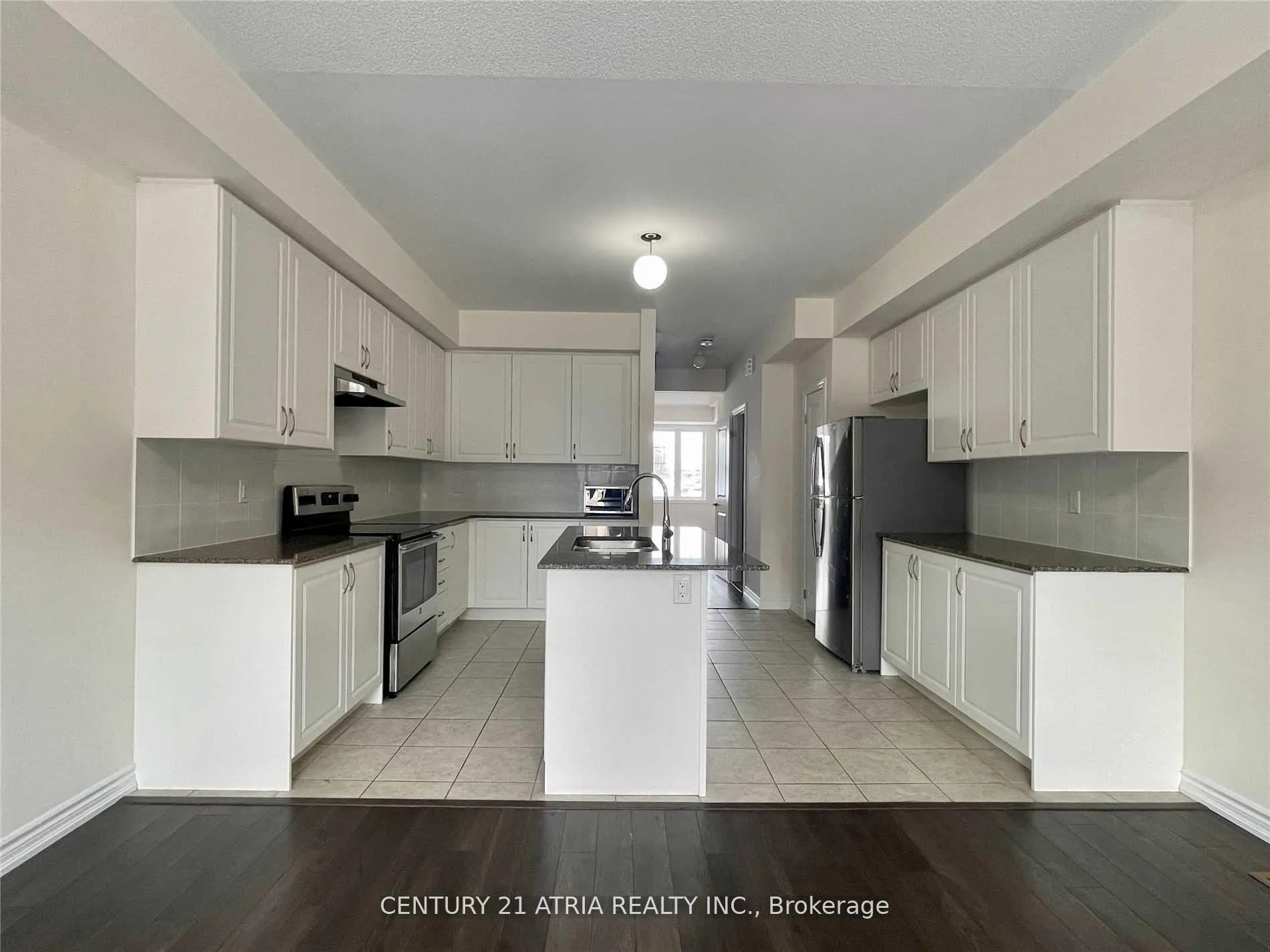 Photo 5 of 165 Rustle Woods Avenue, Markham, Cornell — HOMEH