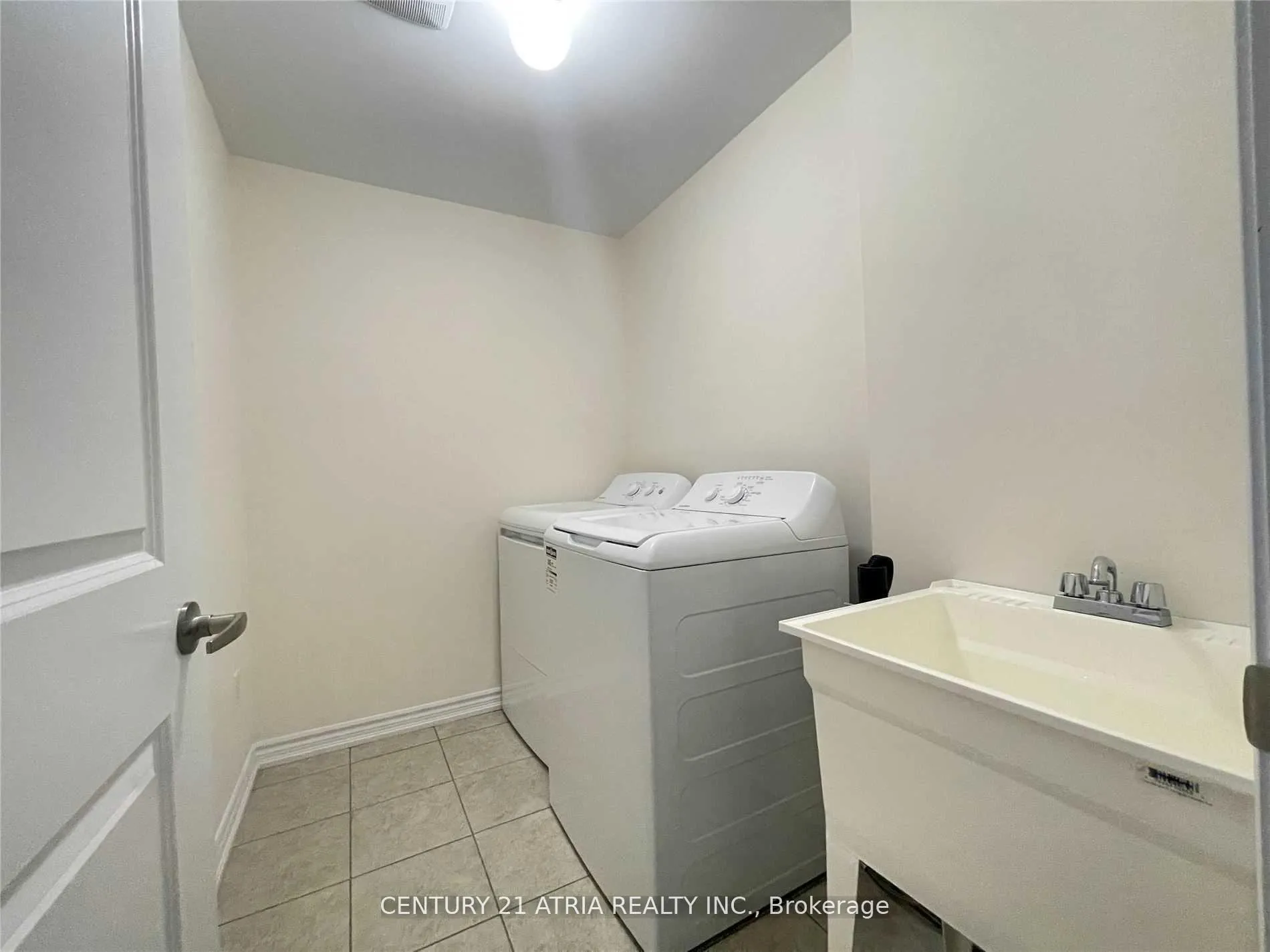 Photo 14 of 165 Rustle Woods Avenue, Markham, Cornell — HOMEH