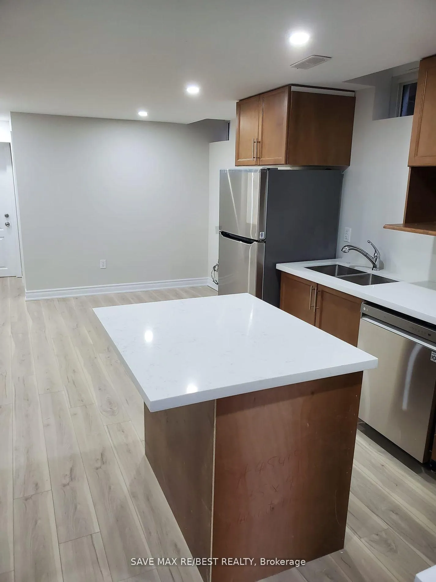 Photo 2 of Unit Bsmt, 8 Matterhorn Road, Brampton, Northwest Brampton — HOMEH