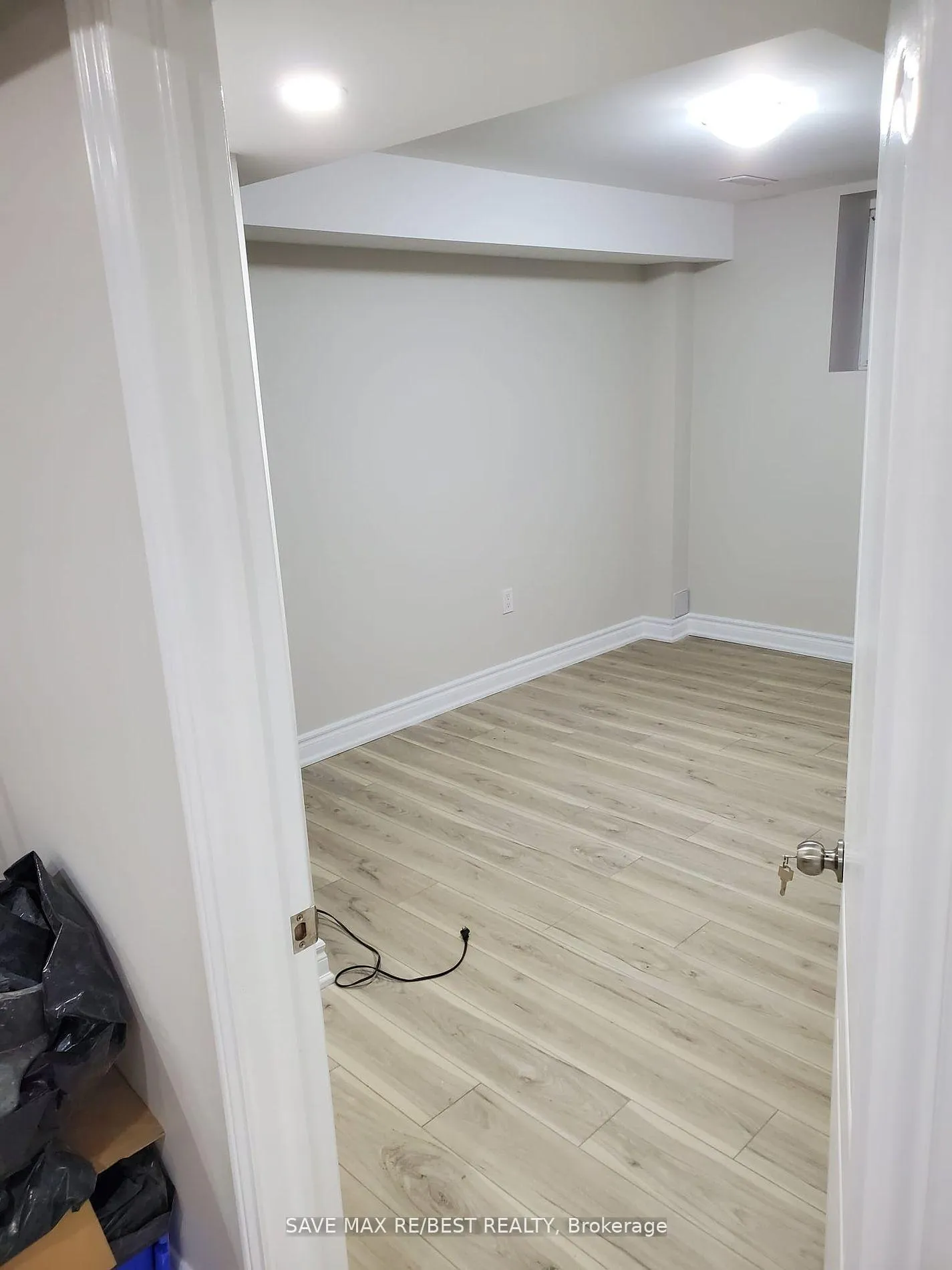 Photo 4 of Unit Bsmt, 8 Matterhorn Road, Brampton, Northwest Brampton — HOMEH