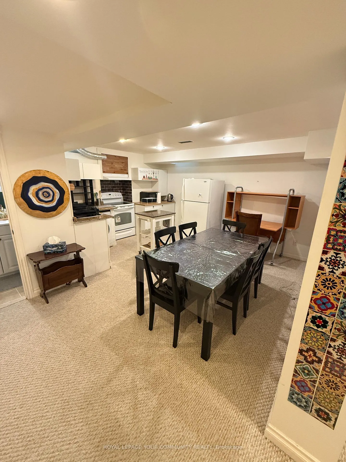 Photo 2 of Unit lower, 188 Tamarac Trail, Aurora, Aurora Heights — HOMEH