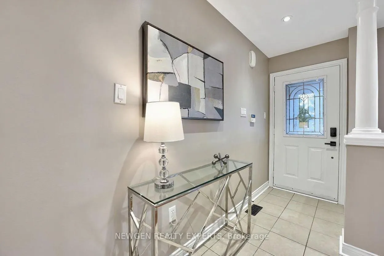 Photo 3 of Unit Upper, 68 Root Crescent E, Ajax, Northwest Ajax — HOMEH