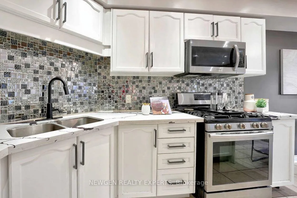 Photo 13 of Unit Upper, 68 Root Crescent E, Ajax, Northwest Ajax — HOMEH