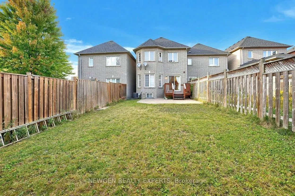 Photo 31 of Unit Upper, 68 Root Crescent E, Ajax, Northwest Ajax — HOMEH