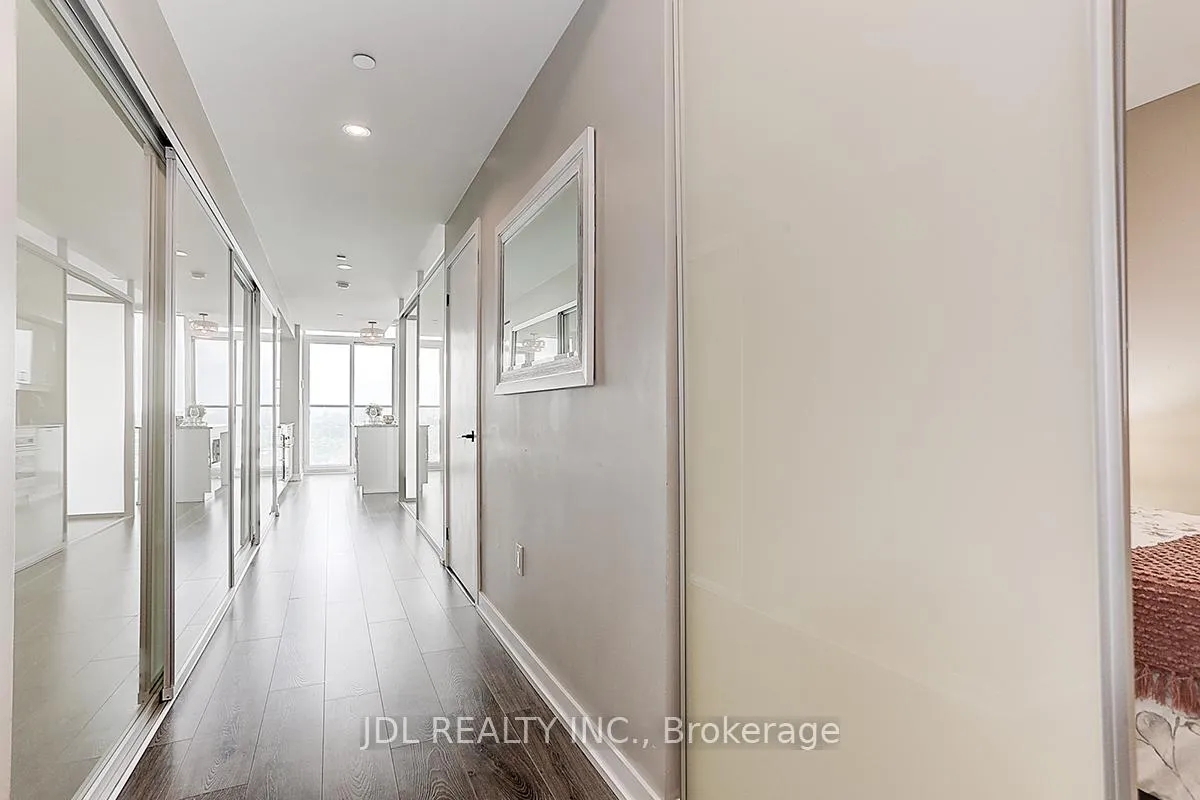 Photo 7 of Unit 3201, 426 University Avenue, Toronto, Kensington-Chinatown — HOMEH